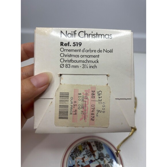 Villeroy & Boch Naif Christmas Ornament Reversible Hanging Laplau 3.25" case - Picture 4 of 4